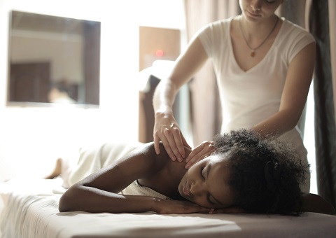 The working principle of cervical spine massager